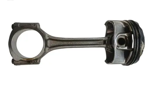 Opel Astra L Piston with connecting rod N707E