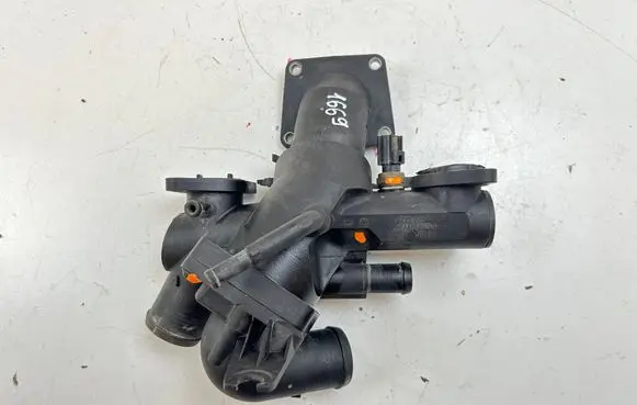 Jaguar XK - XKR Thermostat housing 6R838A504CC