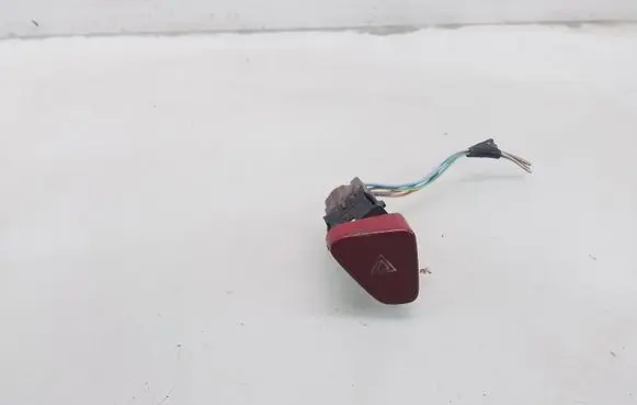Peugeot 607 Hazard light switch