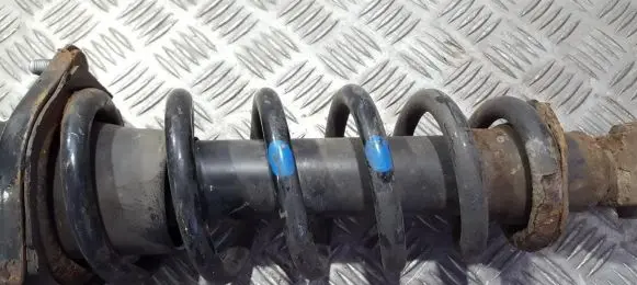 Toyota Avensis T250 Rear coil spring
