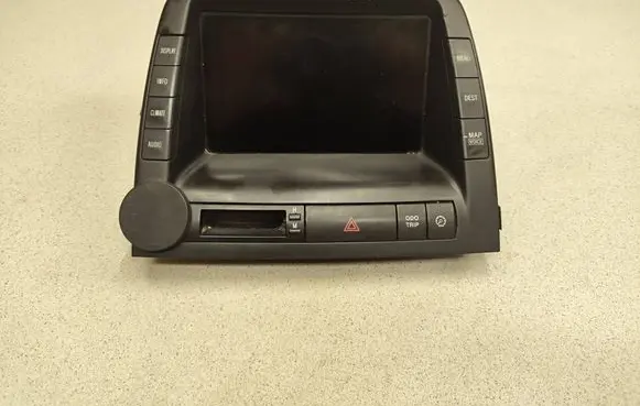 Toyota Prius (NHW20) Radio/CD/DVD/GPS head unit 8611047220 BABBT003A 134000