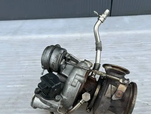 BMW 7 F01 F02 F03 F04 Turbo