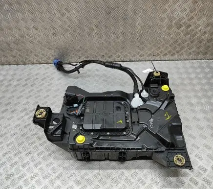 Peugeot 5008 II AdBlue liquid reservoir P1002559 P1001677
