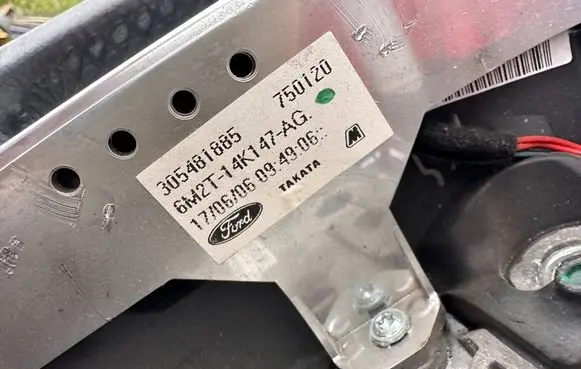 Ford S-MAX Steering wheel 305481885 6M2T14K147AG 750120