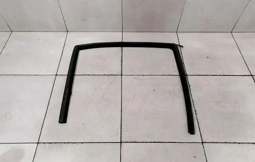 Maybach 57/62 Front door rubber seal A2407300217
