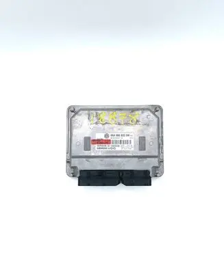 Volkswagen Golf V Engine control unit/module 06A906033EM 5WP40439 5WP4043902