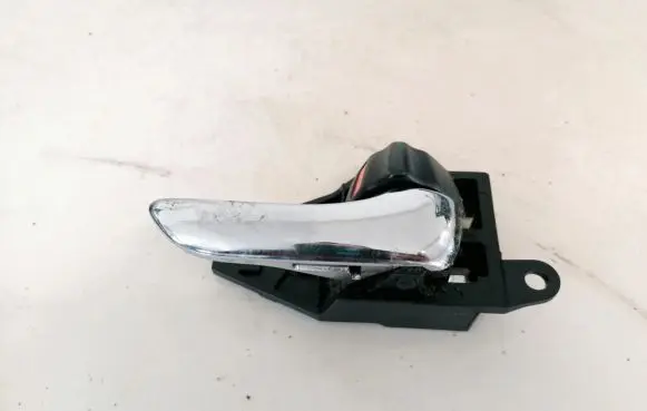 Toyota Avensis Verso Front door interior handle