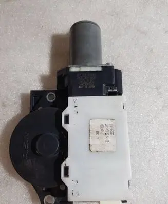 Lexus RX 450H Sunroof motor/actuator 47170110240 2331000650