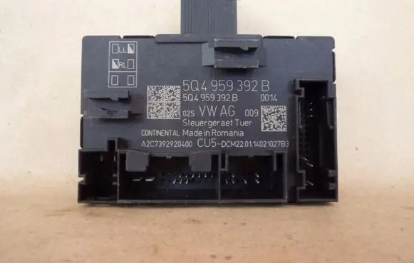 Skoda Octavia Mk3 (5E) Door control unit/module 5Q4959392B G293