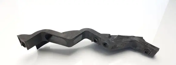 Volkswagen PASSAT B6 Front bumper mounting bracket 3C0807890