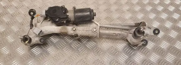 Honda CR-V Front wiper linkage and motor