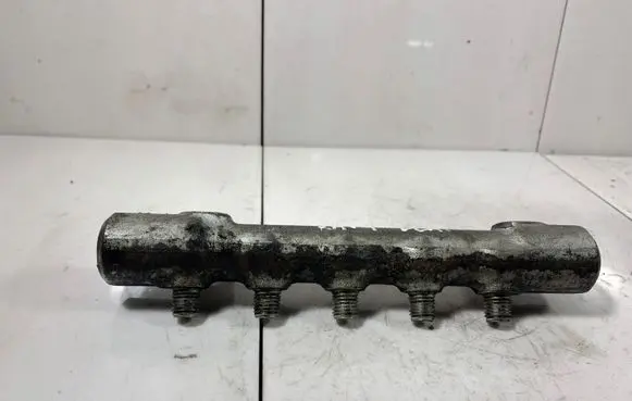 Toyota RAV 4 (XA30) Fuel main line pipe