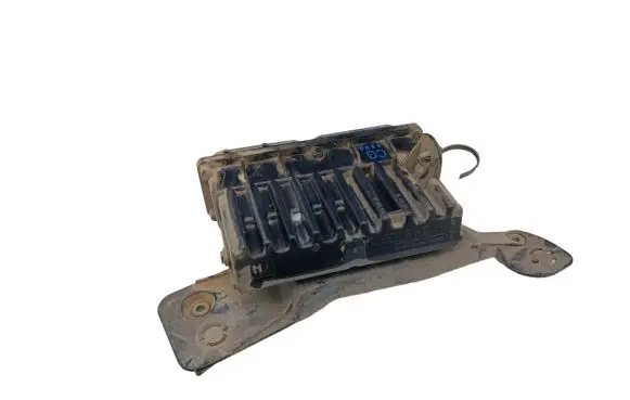Opel Zafira A Fan control module 24410128 804021