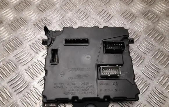 Renault Master III Comfort/convenience module 284B10328R