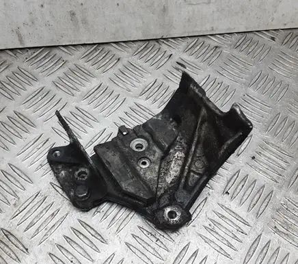 Peugeot 407 Engine mounting bracket 505932