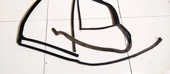 Skoda Superb B5 (3U) Rubber seal rear door 3u5845210