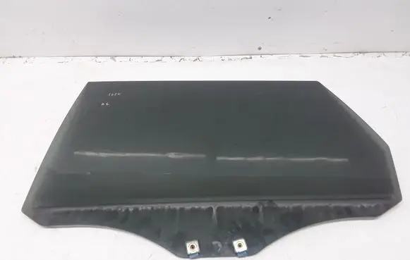 Mitsubishi Grandis Rear door window glass