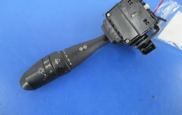 Mitsubishi Colt CZ3 Other switches/knobs/shifts 17E018