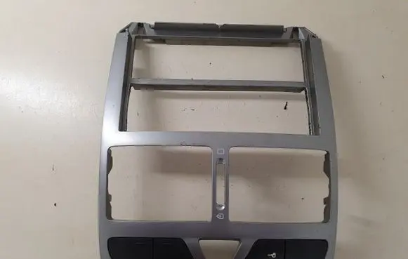 Peugeot 307 Radio/GPS head unit trim 14E4C