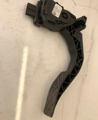 Audi A4 S4 B8 8K Accelerator throttle pedal 8K1721523A 19042011 6PV00950520