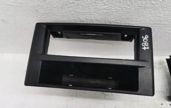 Iveco Daily 4th gen Glove box 3802527