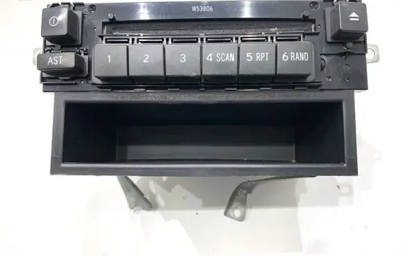Toyota Yaris Radio/CD/DVD/GPS head unit 861200D140