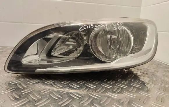 Volvo V60 Headlight/headlamp 31358099 89907465 Y283RS