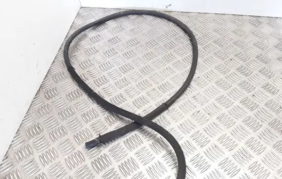 Mercedes-Benz E W212 Engine coolant pipe/hose A2048300996
