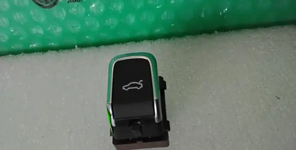 Audi A4 S4 B8 8K Tailgate opening switch 4H0959831B