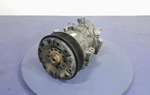 Toyota Avensis Verso Air conditioning (A/C) compressor (pump) 4472209398