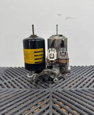 Toyota Prius+ (ZVW40) ABS Pump 4707012010