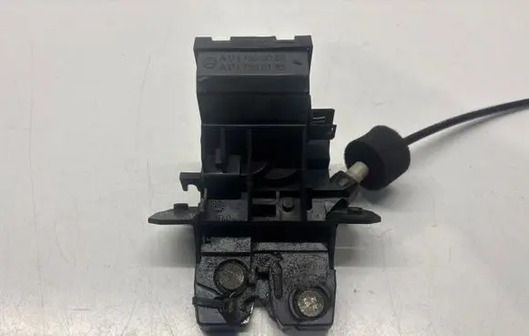 Mercedes-Benz C W203 Loading door lock A1717500085