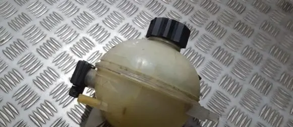 Peugeot 206 Coolant expansion tank/reservoir 9617376880 63299018