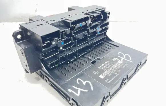 Mercedes-Benz CLC CL203 Fuse module 2035454501 5DK00848515
