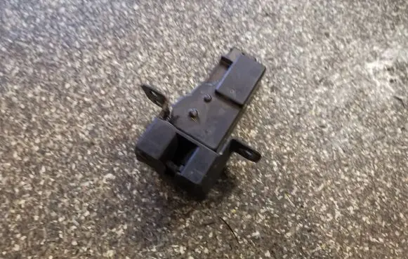 Chevrolet Captiva Tailgate/trunk/boot lock/catch/latch