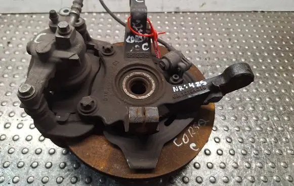 Opel Corsa C Front wheel hub spindle knuckle S25056485 13154318