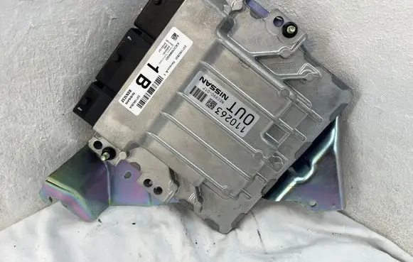 Nissan Qashqai J12 Engine control unit/module 237106UB00 237106UB0A