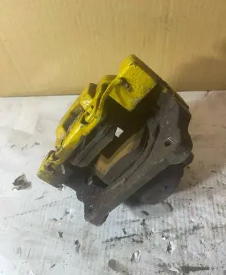 BMW 5 F10 F11 Front brake caliper 6791920