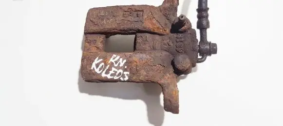 Renault Koleos I Rear brake caliper