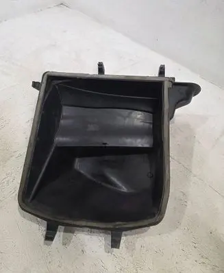 Air filter box