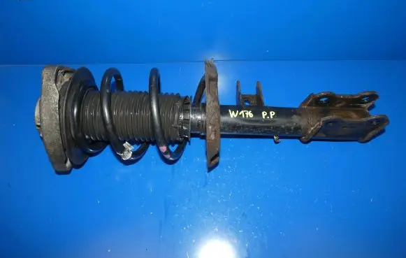 Mercedes-Benz A W176 Front shock absorber/damper 1763209013 80140