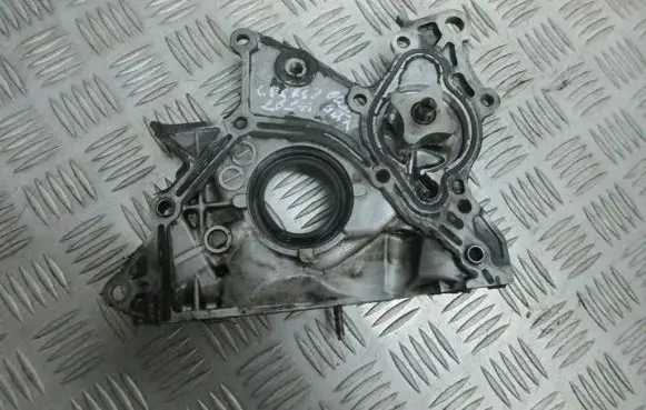 Toyota Avensis Verso Camshaft holder 
