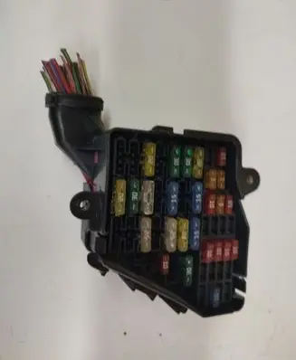 Audi A4 S4 B6 8E 8H Fuse box set 