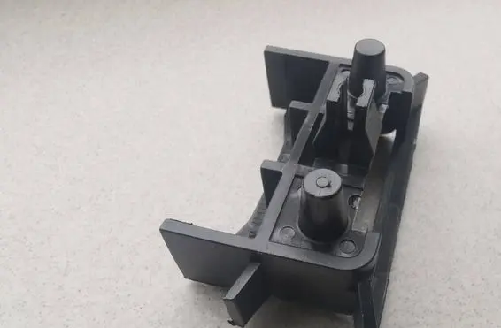 Opel Corsa B Front bumper mounting bracket 90386652 8062860