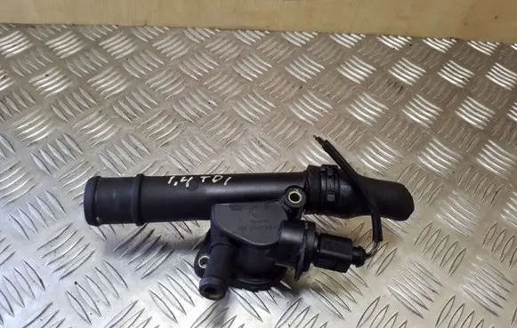 Audi A2 Engine coolant pipe/hose 038121133