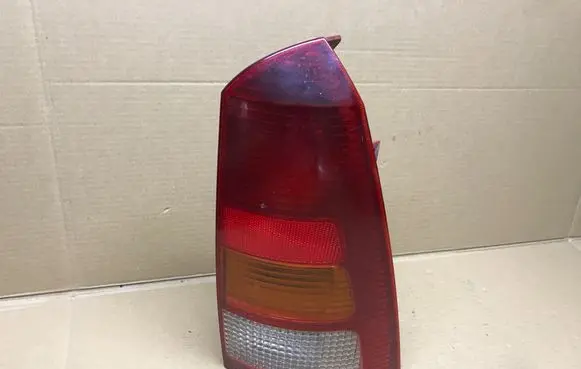 Ford Focus Rear/tail lights XS4X13N004EC