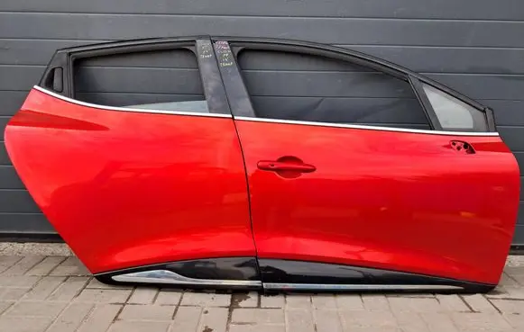 Renault Clio IV Front door 