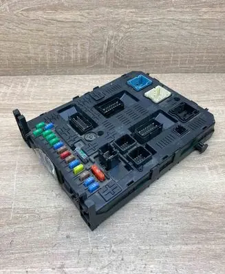 Citroen C4 I Picasso Central body control module 9666895680 230511