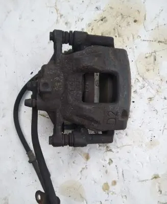 Toyota Auris E180 Front brake caliper