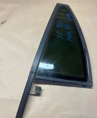 Volvo XC90 Rear vent window glass 43R000491 A029648 DOT497M49AS3